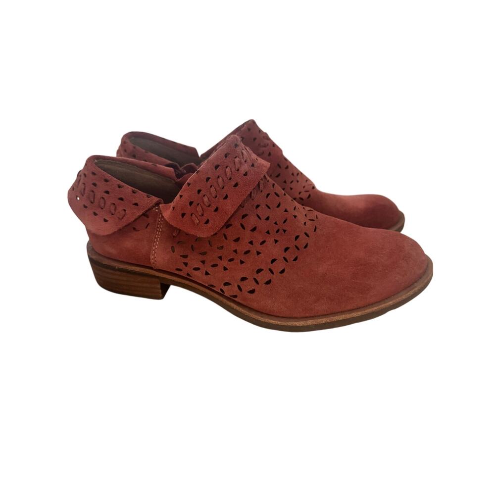 Sofft Bristow Booties Red Orange Suede Booties 1 inch heel Women's size 9